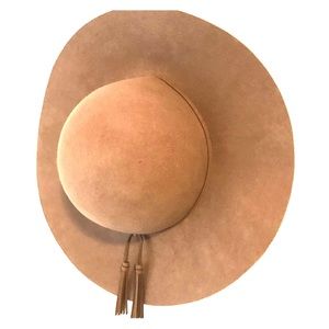 Wide Brimmed Floppy Hat //Tan//Wool